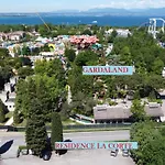 Residenza La Corte Апартаменты Кастельнуово-дель-Гарда