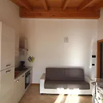 Residenza La Corte Апартаменты Кастельнуово-дель-Гарда